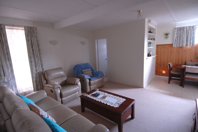 Photo - 461 Sloane Street, Deniliquin NSW 2710 - Image 2