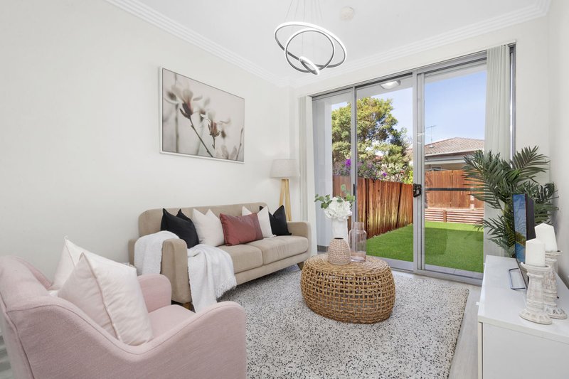 Photo - 4/62-64 Railway Terrace, Granville NSW 2142 - Image 2