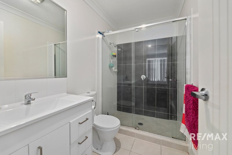 Photo - 4/62 Station Road, Burpengary QLD 4505 - Image 6