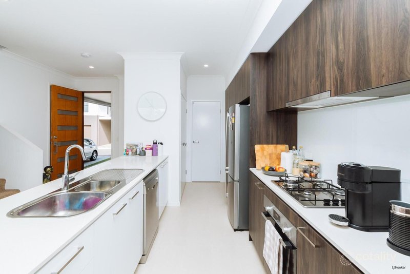 Photo - 46/24 Bonogin Road, Mudgeeraba QLD 4213 - Image 3