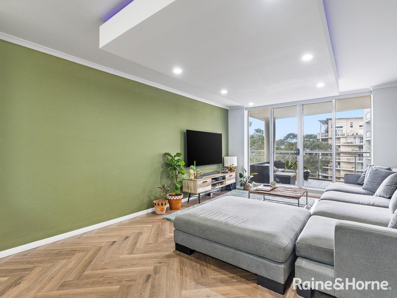 Photo - 462/80 John Whiteway Drive, Gosford NSW 2250 - Image 4