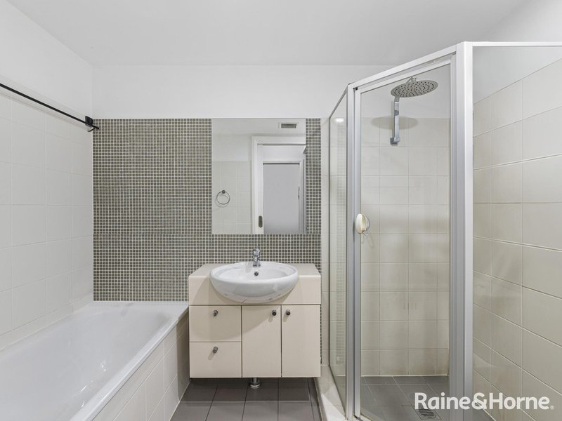 Photo - 462/80 John Whiteway Drive, Gosford NSW 2250 - Image 6