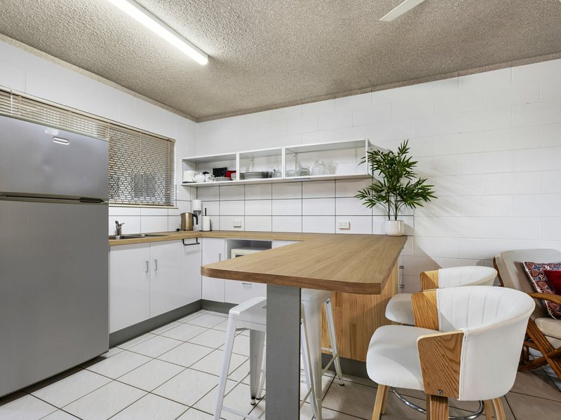 Photo - 4/63-65 Moore Street, Trinity Beach QLD 4879 - Image 3
