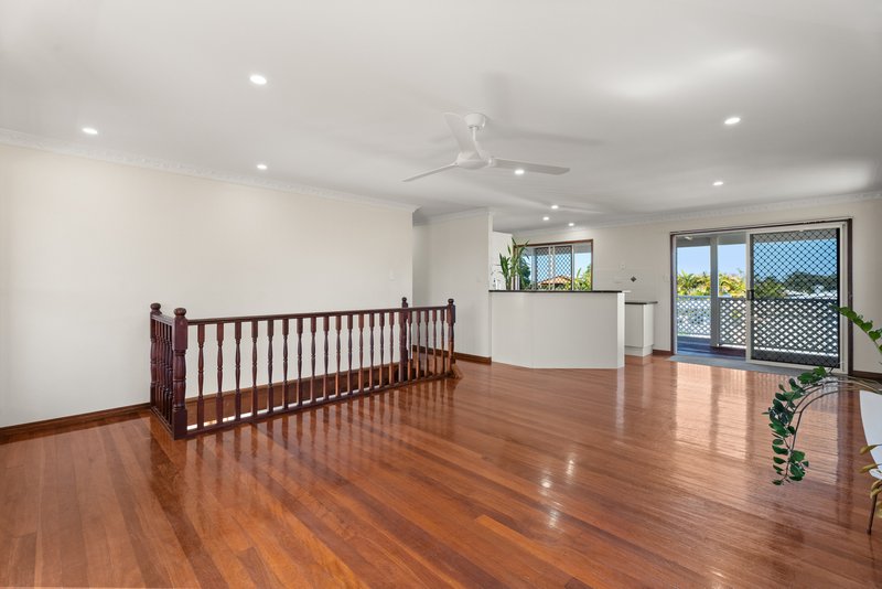 Photo - 463 Boat Harbour Drive, Torquay QLD 4655 - Image 4