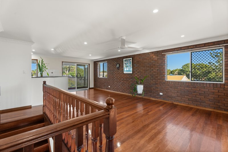 Photo - 463 Boat Harbour Drive, Torquay QLD 4655 - Image 5