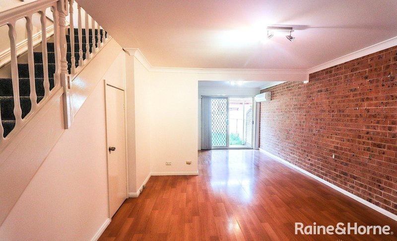 Photo - 4/63 Canterbury Road, Glenfield NSW 2167 - Image 5
