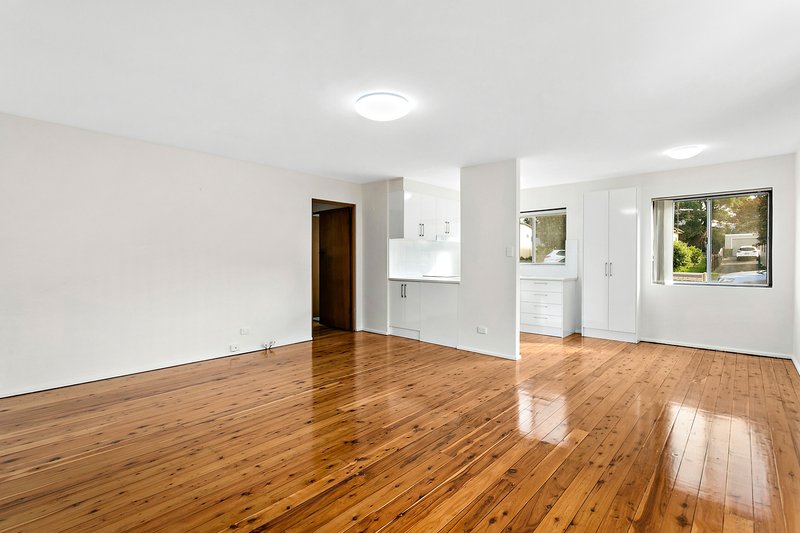 Photo - 4/63 Gilmore Street, Wollongong NSW 2500 - Image 2