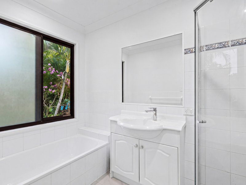 Photo - 4/63 Muir Street, Labrador QLD 4215 - Image 12