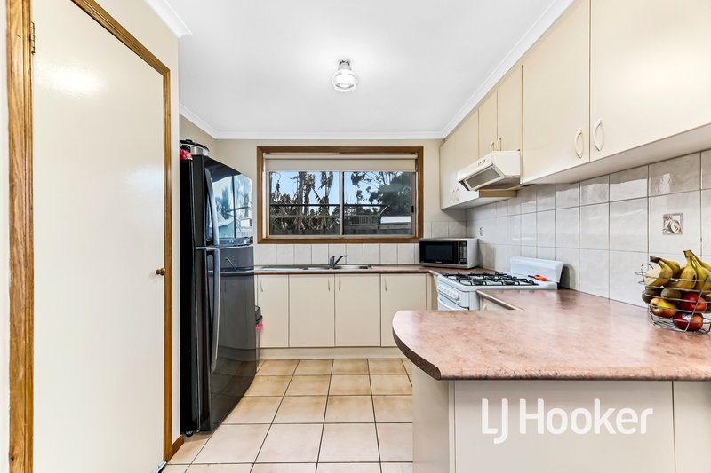 Photo - 4/63 Pommel Street, Pakenham VIC 3810 - Image 7