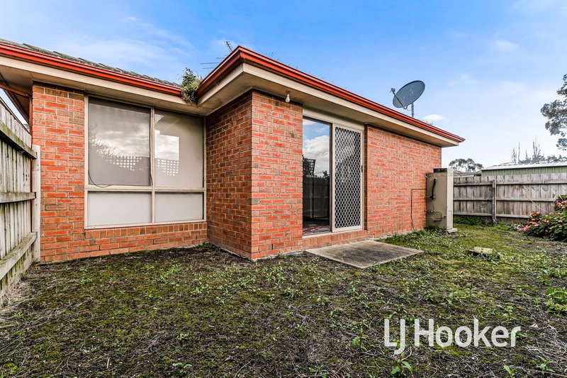 Photo - 4/63 Pommel Street, Pakenham VIC 3810 - Image 12