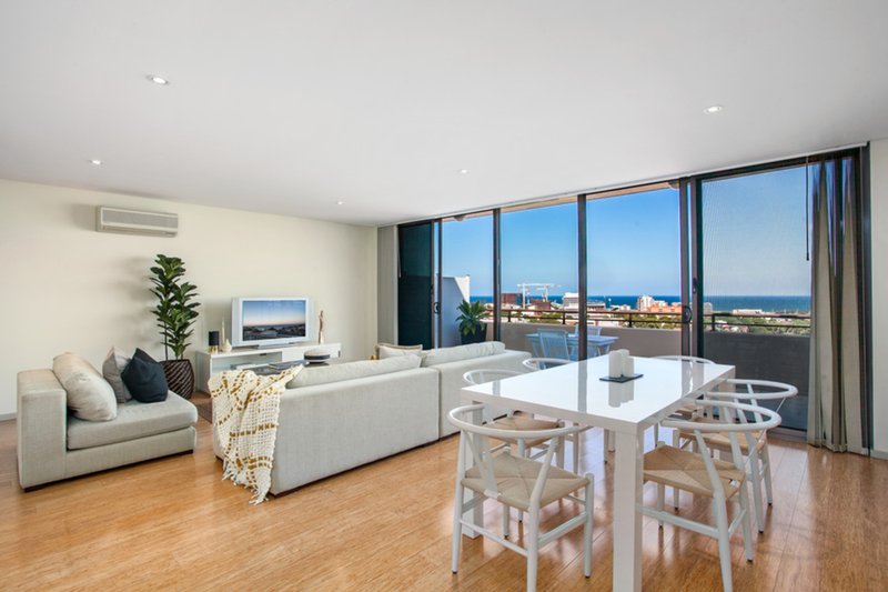 Photo - 46/313-323 Crown Street, Wollongong NSW 2500 - Image 2