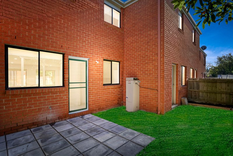 Photo - 4/64-66 Stud Road, Dandenong VIC 3175 - Image 8