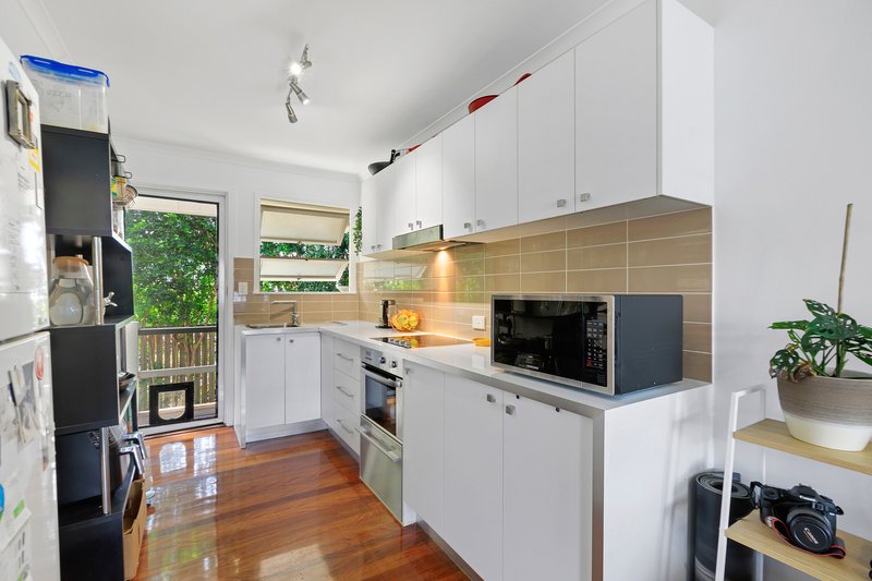 Photo - 4/64 Chester Road, Annerley QLD 4103 - Image 2