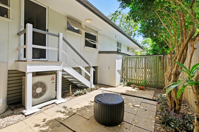 Photo - 4/64 Chester Road, Annerley QLD 4103 - Image 4