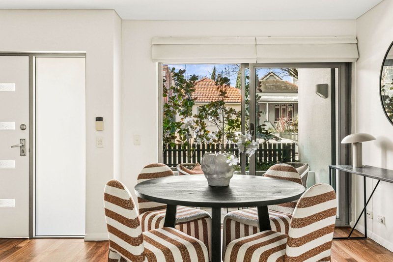 Photo - 4/64 Renwick Street, Leichhardt NSW 2040 - Image 3