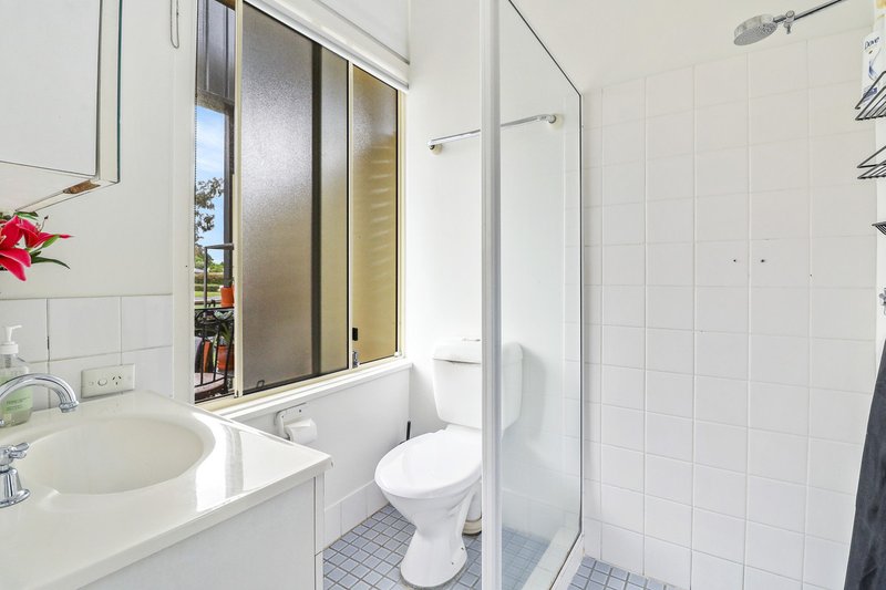 Photo - 46/47 Mcmillian Crescent, Griffith ACT 2603 - Image 9