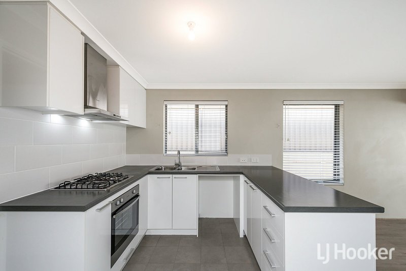 Photo - 4/65 Eynesford Street, Gosnells WA 6110 - Image 3