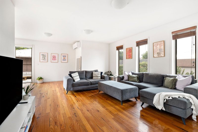 Photo - 4/65 Hillcrest Road, Frankston VIC 3199 - Image 4