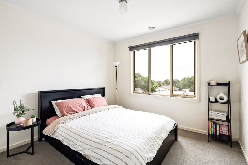 Photo - 4/65 Hillcrest Road, Frankston VIC 3199 - Image 10