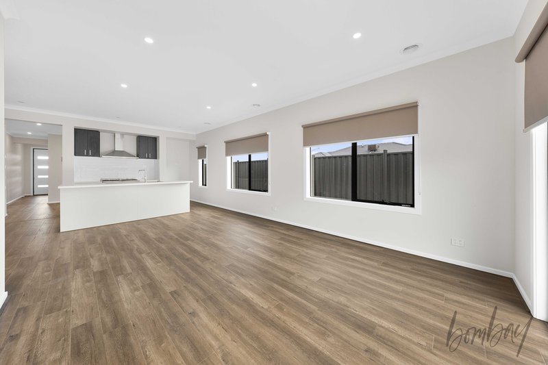 Photo - 465 Lithgow Street, Beveridge VIC 3753 - Image 7
