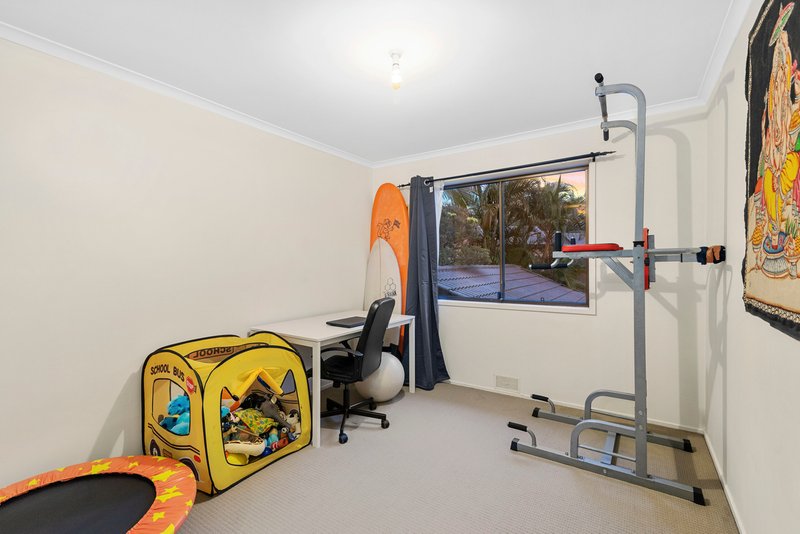 Photo - 4/65 Mitchell Avenue, Currumbin QLD 4223 - Image 11