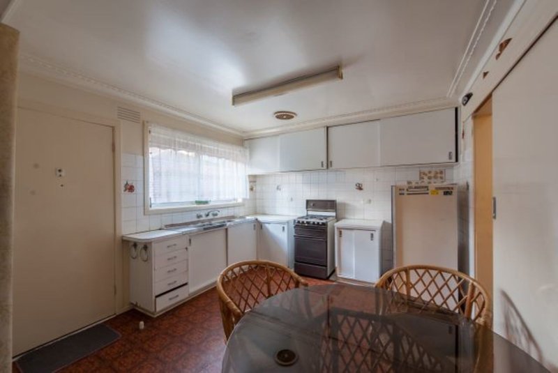 Photo - 4/65 Thackeray Road, Reservoir VIC 3073 - Image 7