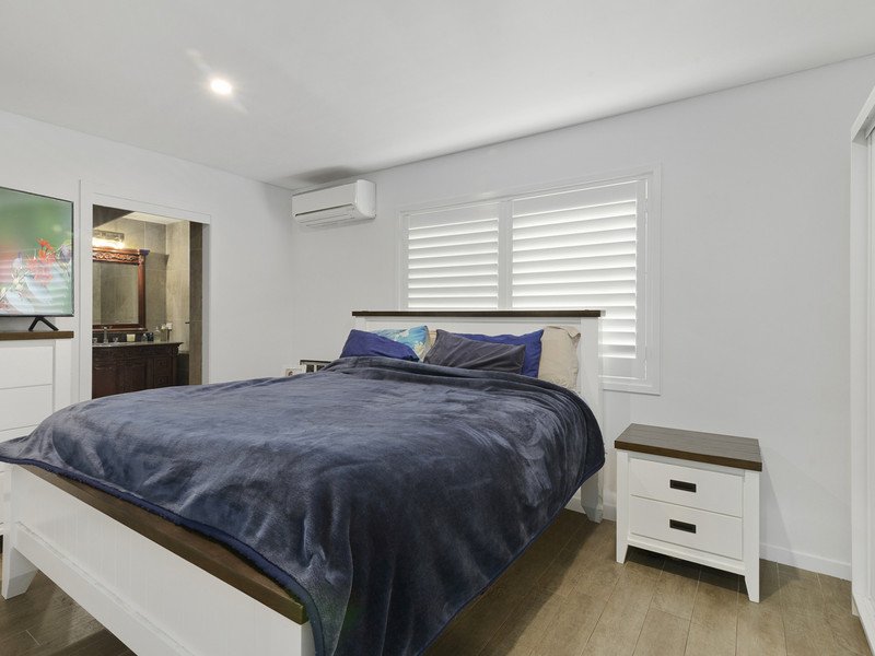 Photo - 4/66 Marine Parade, Miami QLD 4220 - Image 9