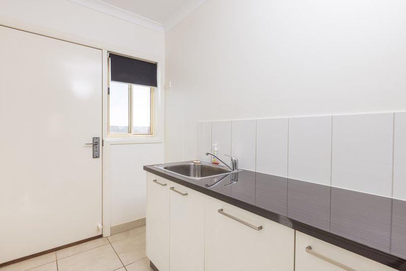 Photo - 466 Riverside Avenue, Mildura VIC 3500 - Image 11