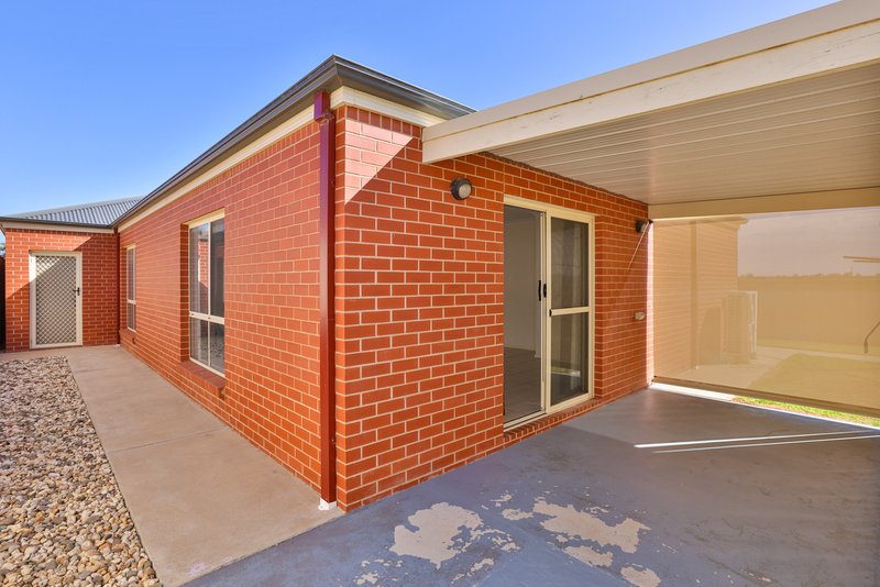 Photo - 466 Riverside Avenue, Mildura VIC 3500 - Image 13
