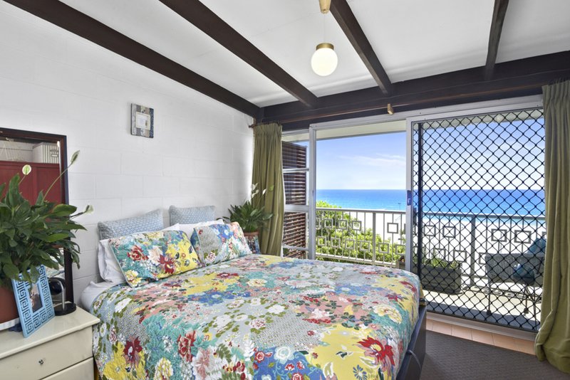 Photo - 4/668 Pacific Parade, Tugun QLD 4224 - Image 7