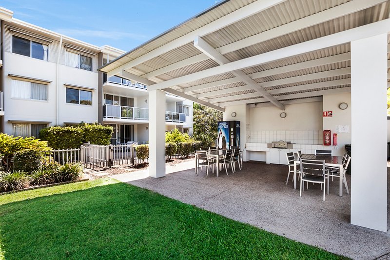 Photo - 46/68 Pulgul Street, Urangan QLD 4655 - Image 11