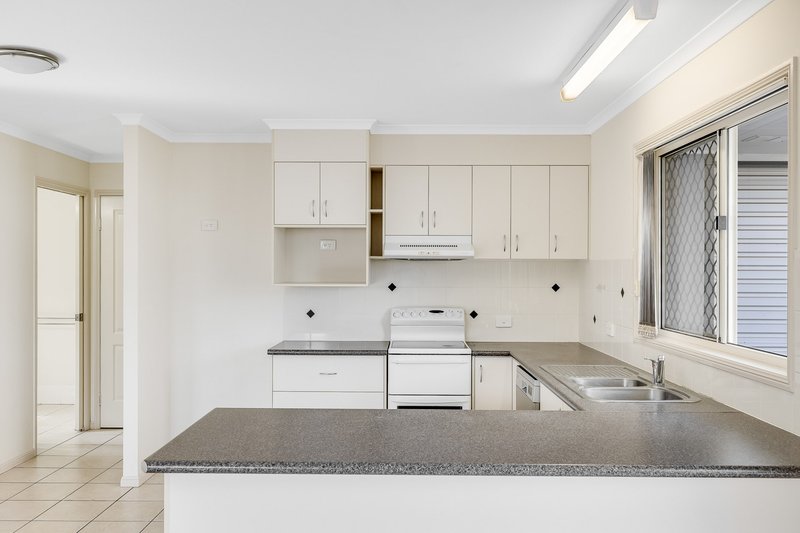 Photo - 4/67 Drummond Street, Rangeville QLD 4350 - Image 5