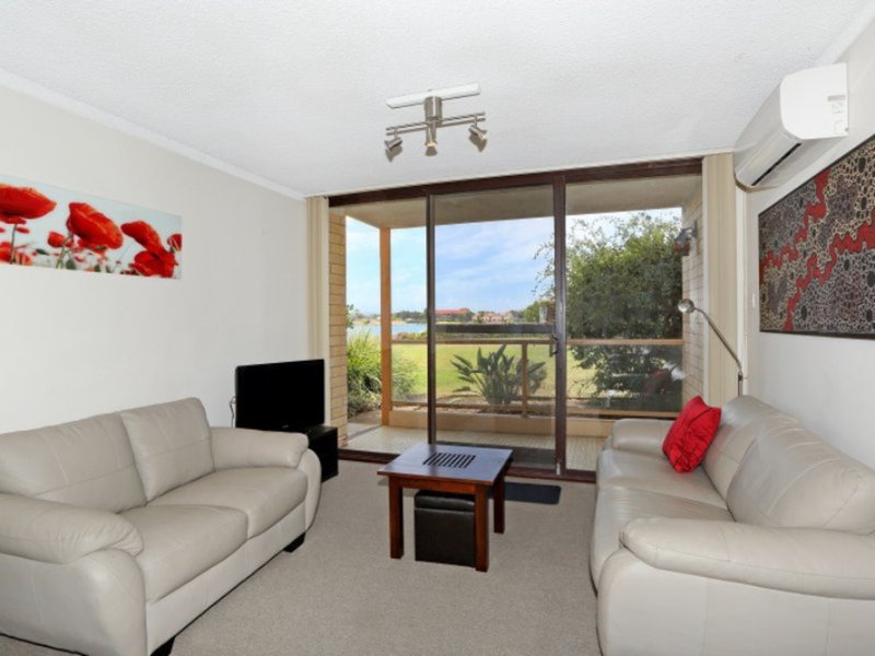 4/68 Military Road, Tennyson SA 5022