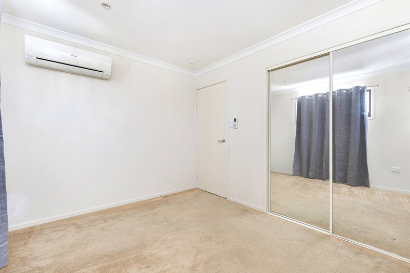 Photo - 4/68 Moody Street, Emerald QLD 4720 - Image 15