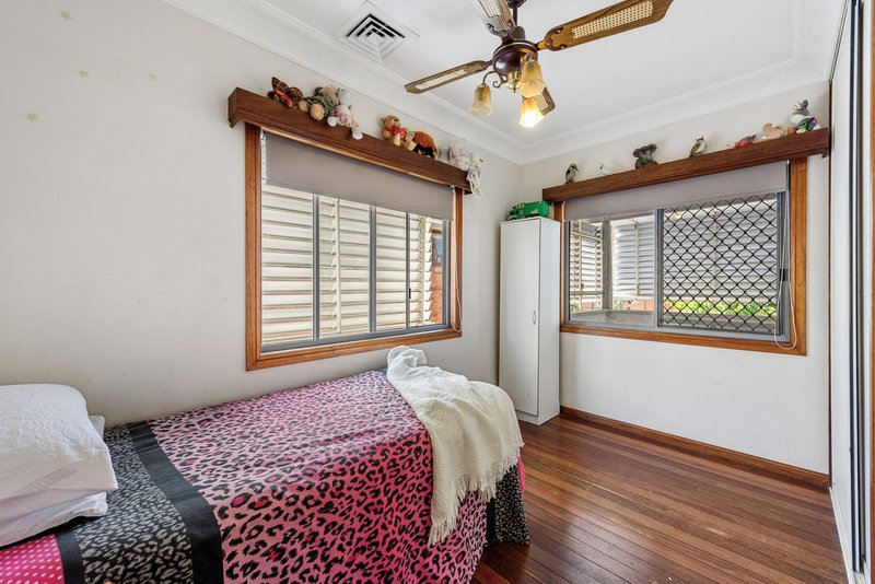 Photo - 468 Oxley Avenue, Redcliffe QLD 4020 - Image 7