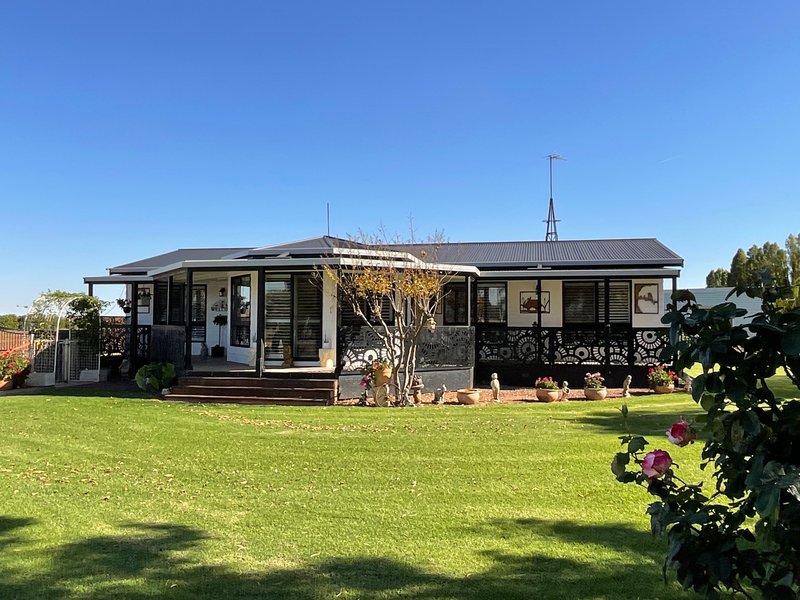 Photo - 469 Brobenah Road, Leeton NSW 2705 - Image 2