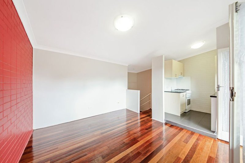 Photo - 4/69 Ormadale Road, Yeronga QLD 4104 - Image 4