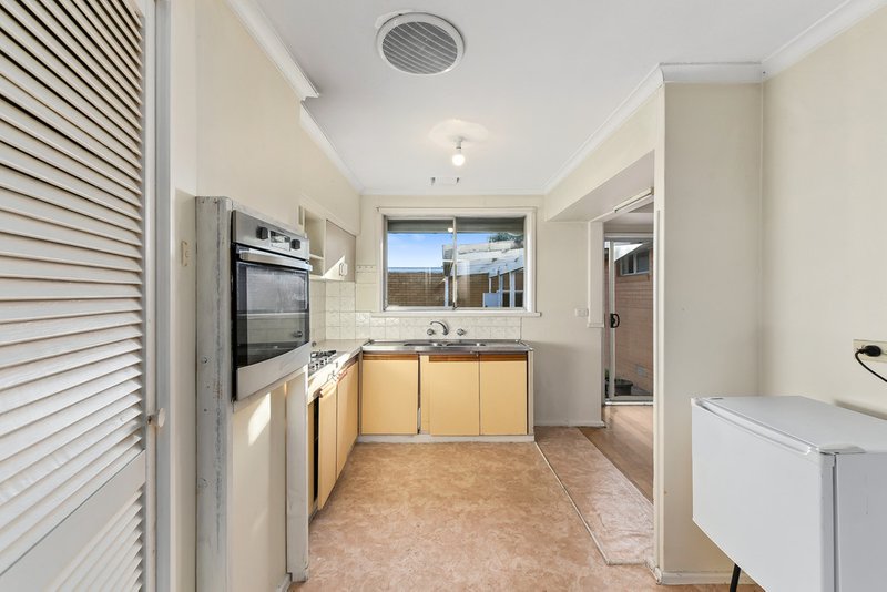 Photo - 469 Springvale Road, Glen Waverley VIC 3150 - Image 6