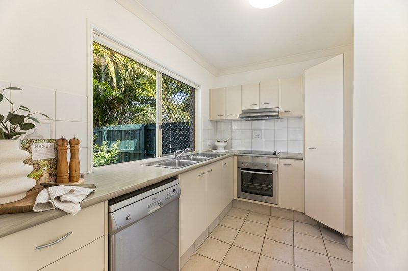 Photo - 4/69 Toohey Road, Tarragindi QLD 4121 - Image 6