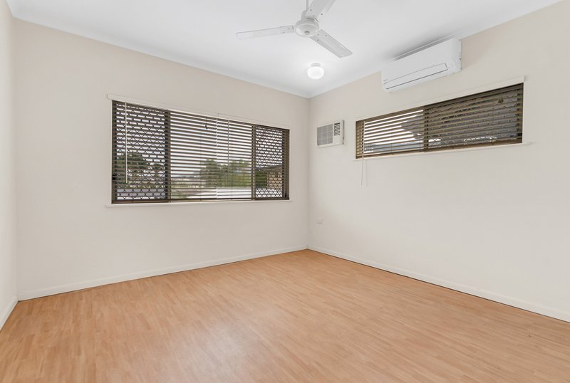 Photo - 4/690-692 Bruce Highway, Woree QLD 4868 - Image 7