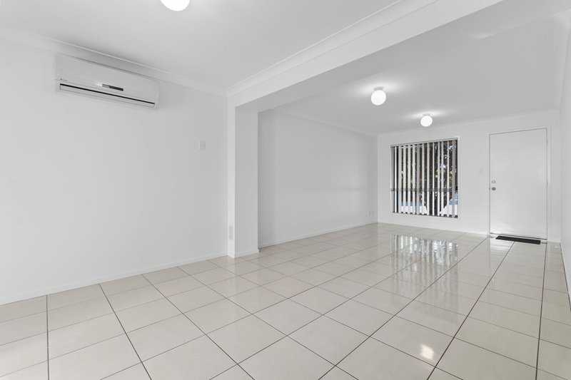 Photo - 46/99-113 Peverell Street, Hillcrest QLD 4118 - Image 10