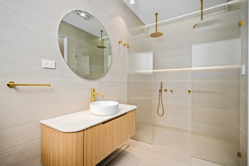 Photo - 46a & 46b Greenway Parade, Revesby NSW 2212 - Image 11