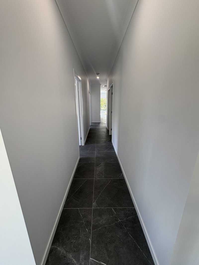 Photo - 46a Blackwell Street, Hillcrest QLD 4118 - Image 9