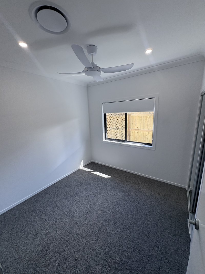 Photo - 46a Blackwell Street, Hillcrest QLD 4118 - Image 11