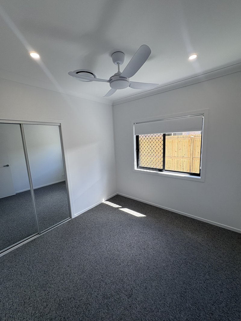 Photo - 46a Blackwell Street, Hillcrest QLD 4118 - Image 12