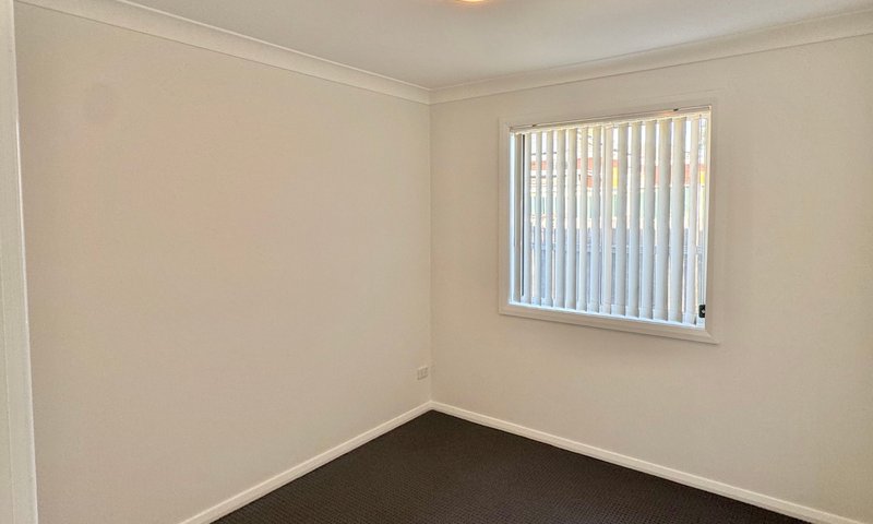 Photo - 46A Mindanao Avenue, Lethbridge Park NSW 2770 - Image 3
