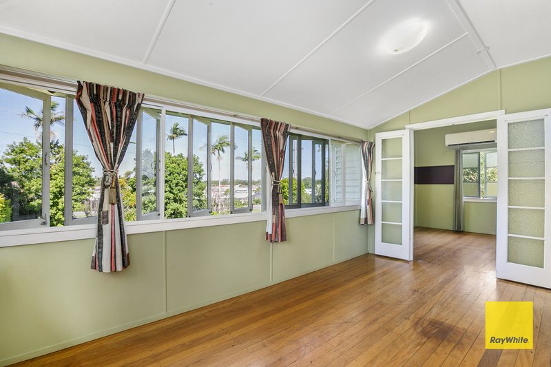 Photo - 47-49 Gordon Road, Redland Bay QLD 4165 - Image 4