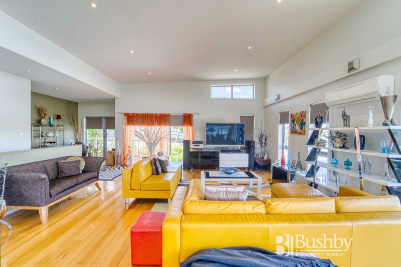 Photo - 4/7-9 Monet Place, Newnham TAS 7248 - Image 11