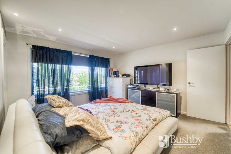 Photo - 4/7-9 Monet Place, Newnham TAS 7248 - Image 12