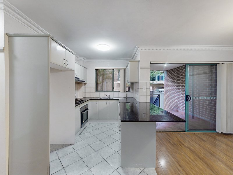 Photo - 4/7-9 Oakes Street, Westmead NSW 2145 - Image 3